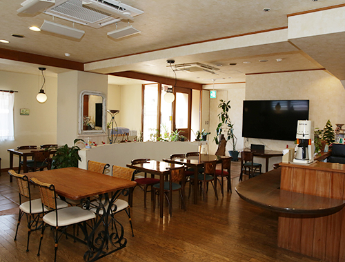 レストラン(1F)全体写真